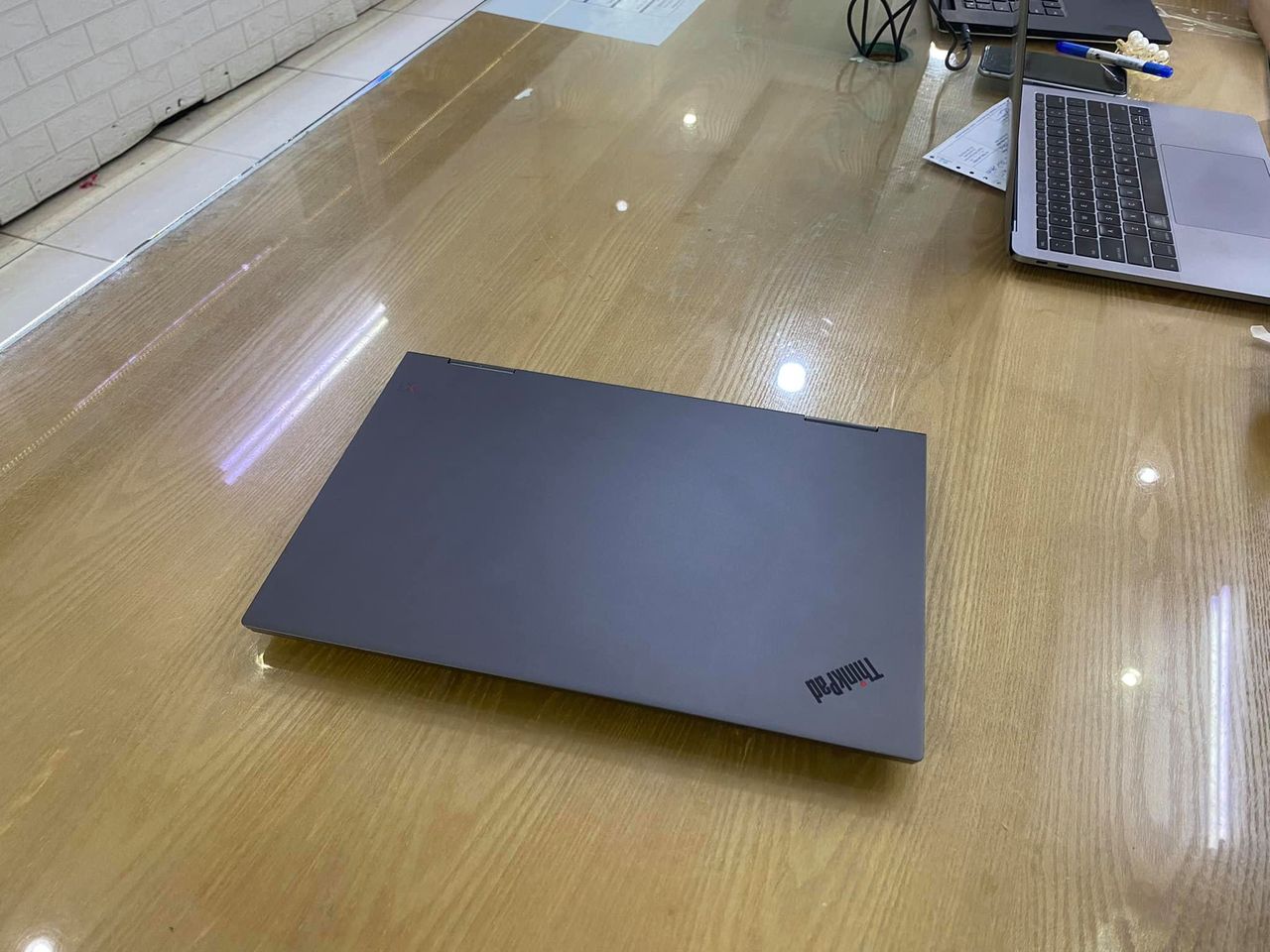 Laptop Thinkpad X1 Yoga Gen 4.jpeg